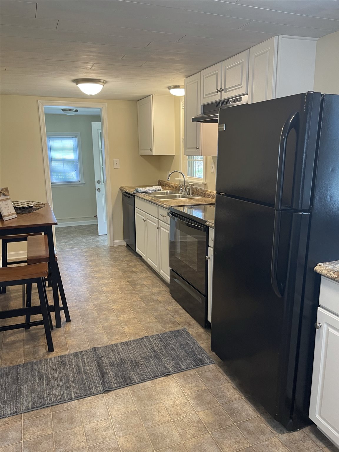 240 Bookerdale Road Waynesboro, VA 22980 - Photo 13 of 37 Gallery Image 13