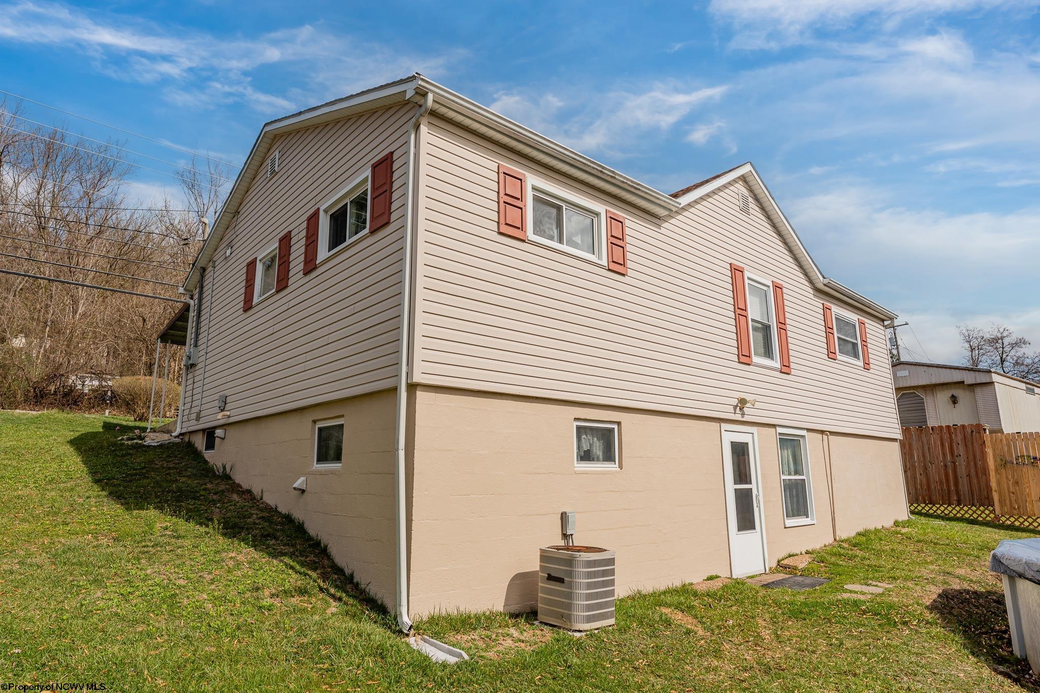 566 Brookhaven Road Morgantown, WV 26508 - Photo 23 of 37 Gallery Image 23