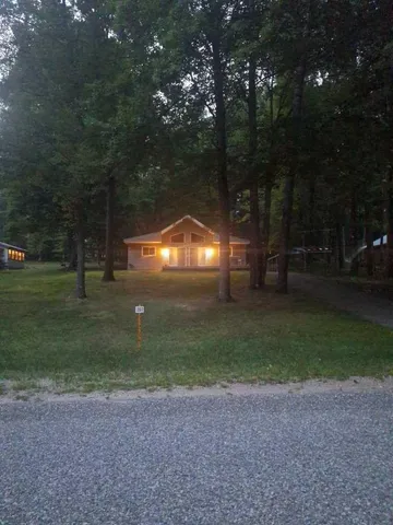 $174,900 | 9550 Golf Port Drive North, Unit 202, Stanwood, MI 49346