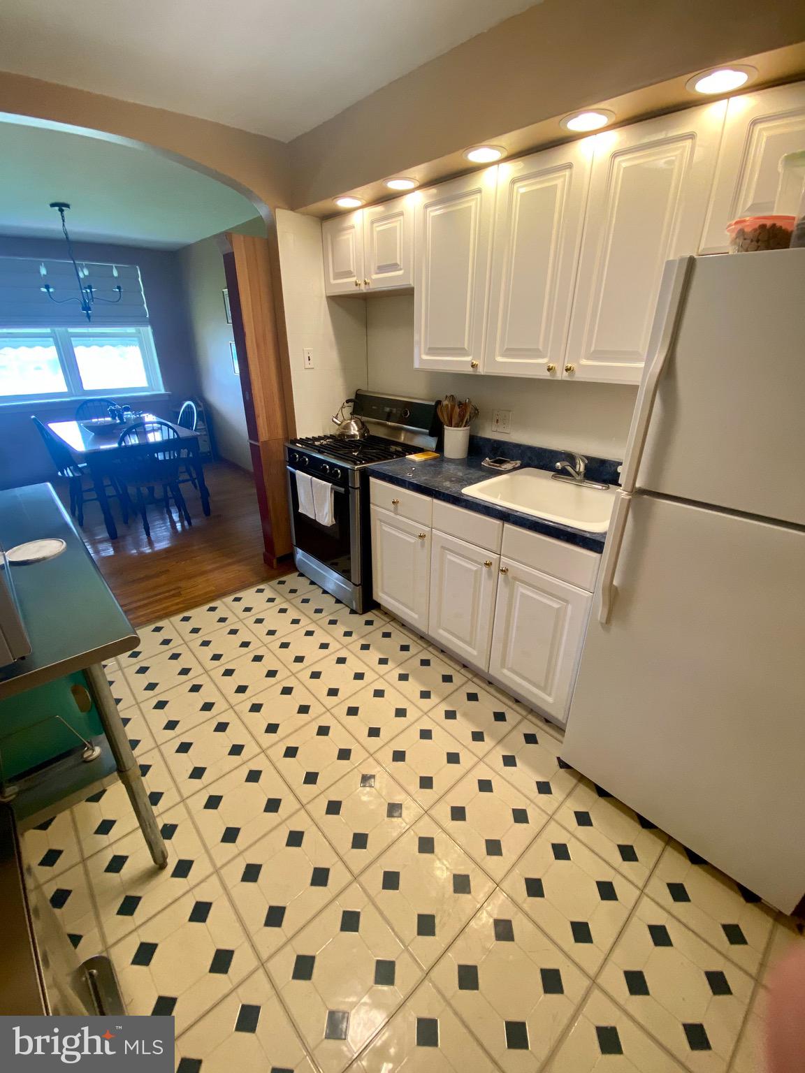 2823 Rhawn Street Philadelphia, PA 19152 - Photo 7 of 20 Gallery Image 7