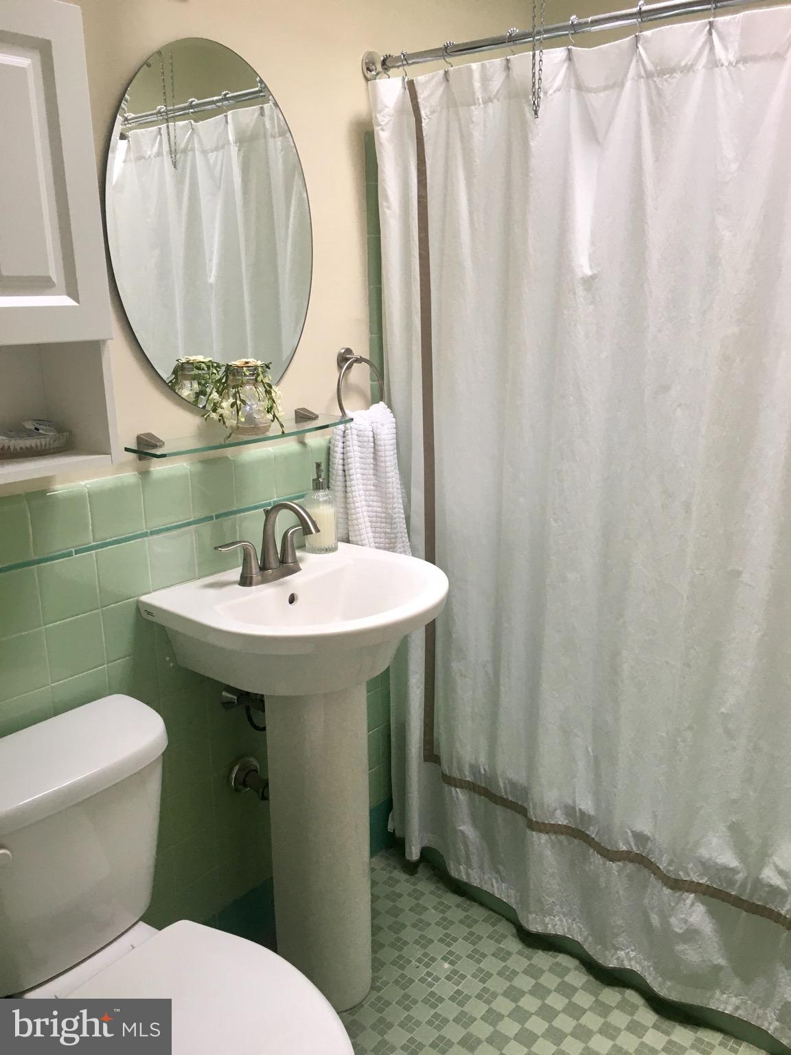 2823 Rhawn Street Philadelphia, PA 19152 - Photo 10 of 20 Gallery Image 10