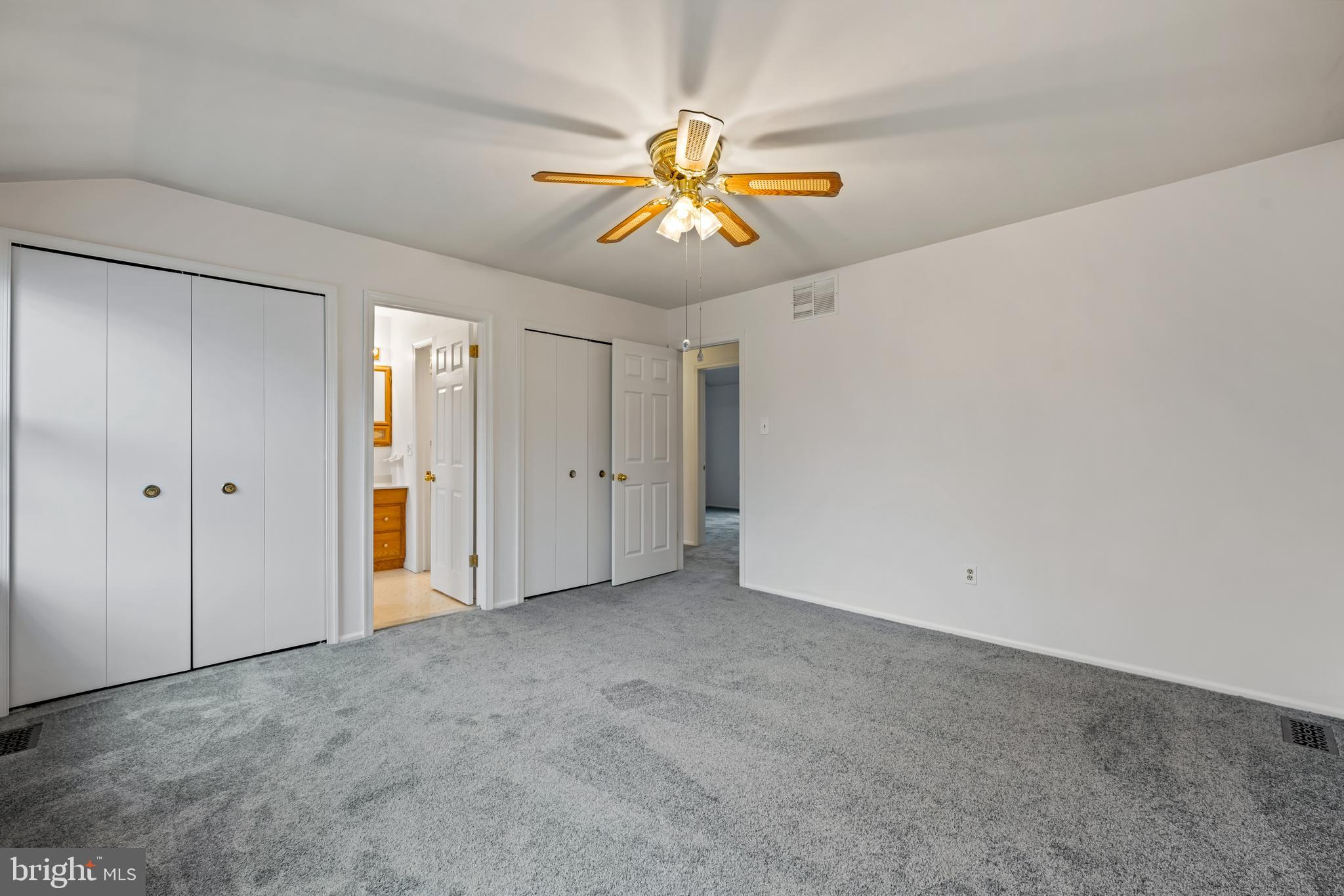 2 Dorado Court Clementon, NJ 08021 - Photo 25 of 40 Primary Bedroom