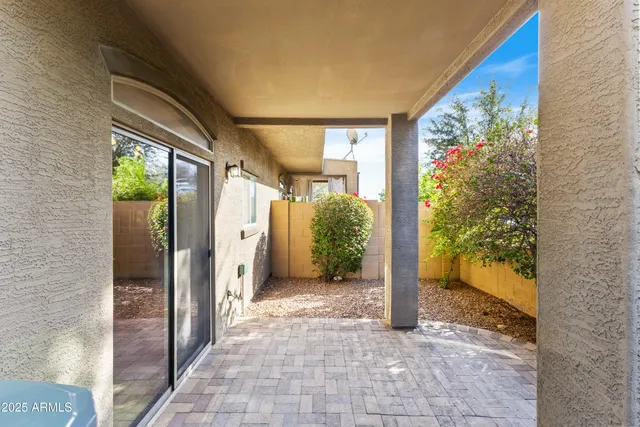 $400,000 | 18250 North 32nd Street, Unit 1015, Phoenix, AZ 85032