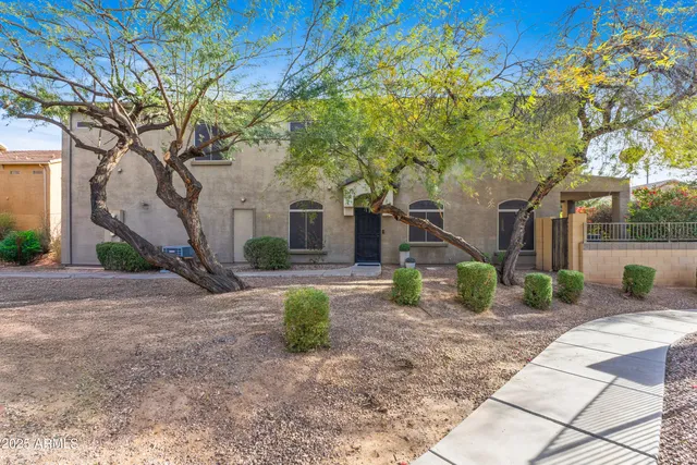 $400,000 | 18250 North 32nd Street, Unit 1015, Phoenix, AZ 85032