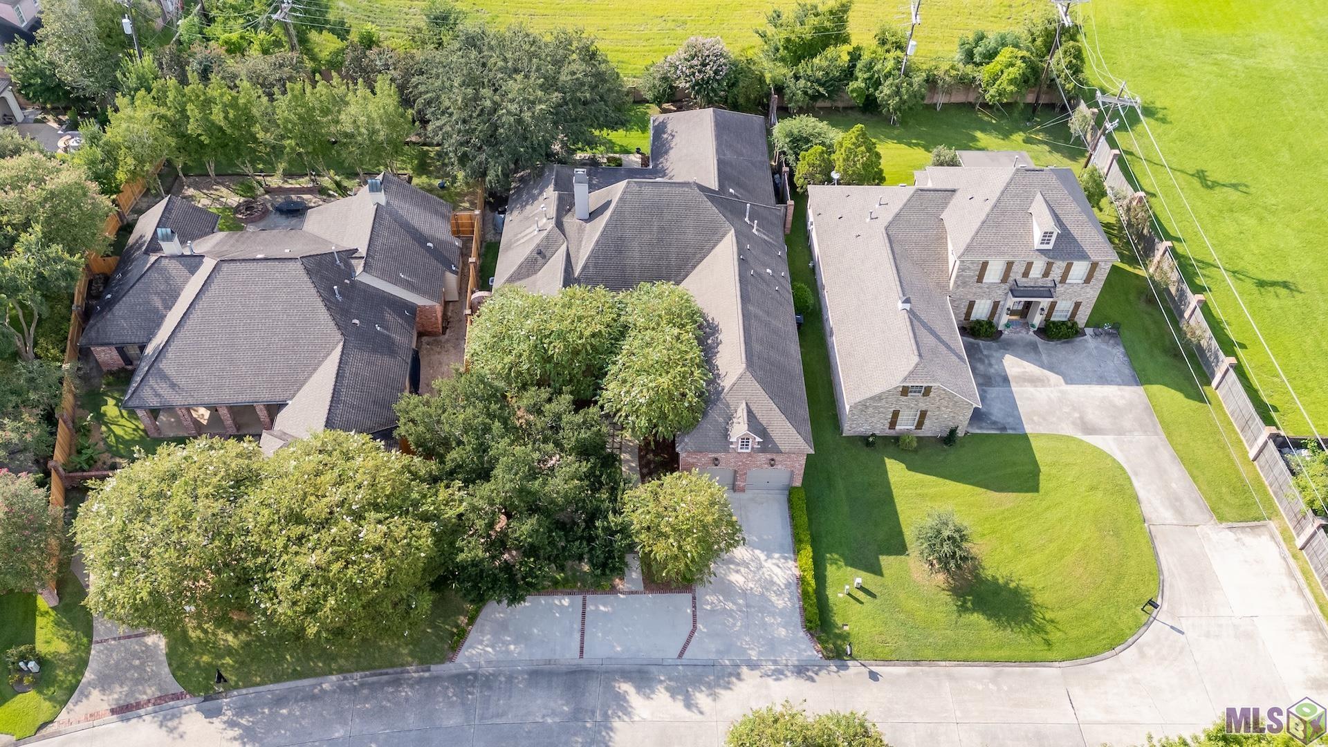 17427 Clubview E Court Baton Rouge, LA 70810 - Photo 37 of 40 Gallery Image 37