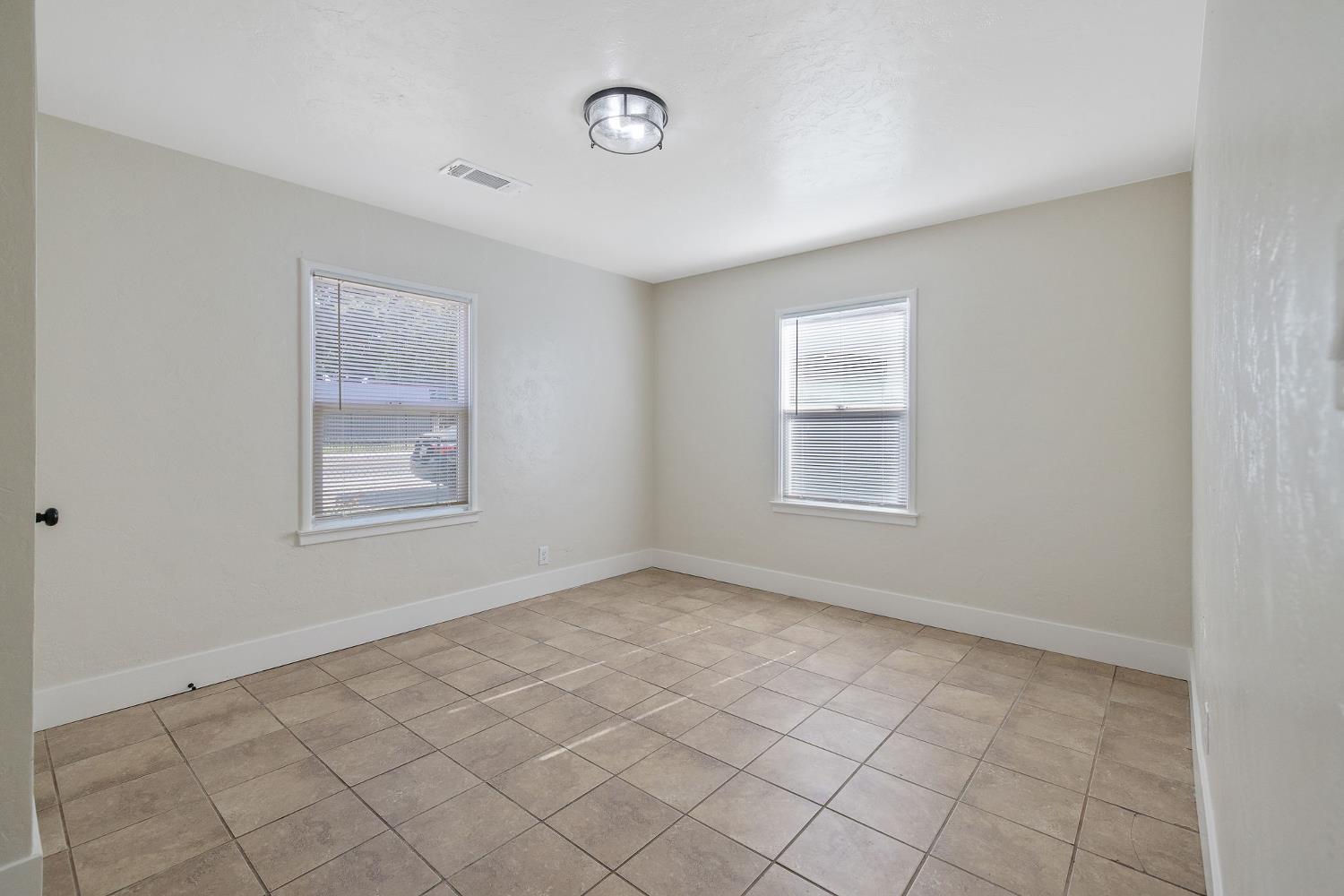 13872 Hanford Armona Road Armona, CA 93202 - Photo 16 of 32