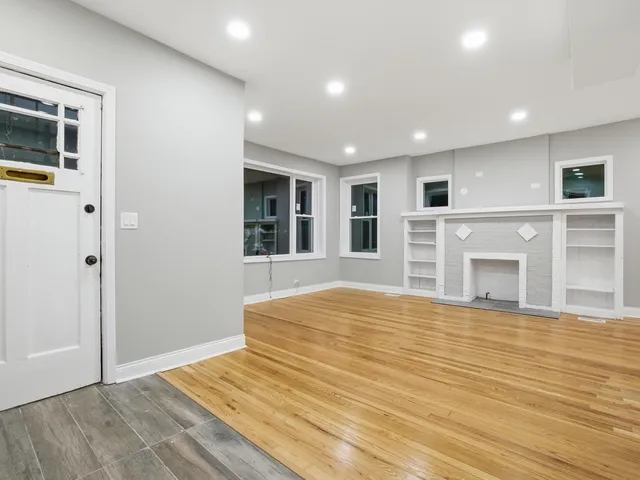 $399,990 | 8011 South Dante Avenue, Chicago, IL 60619