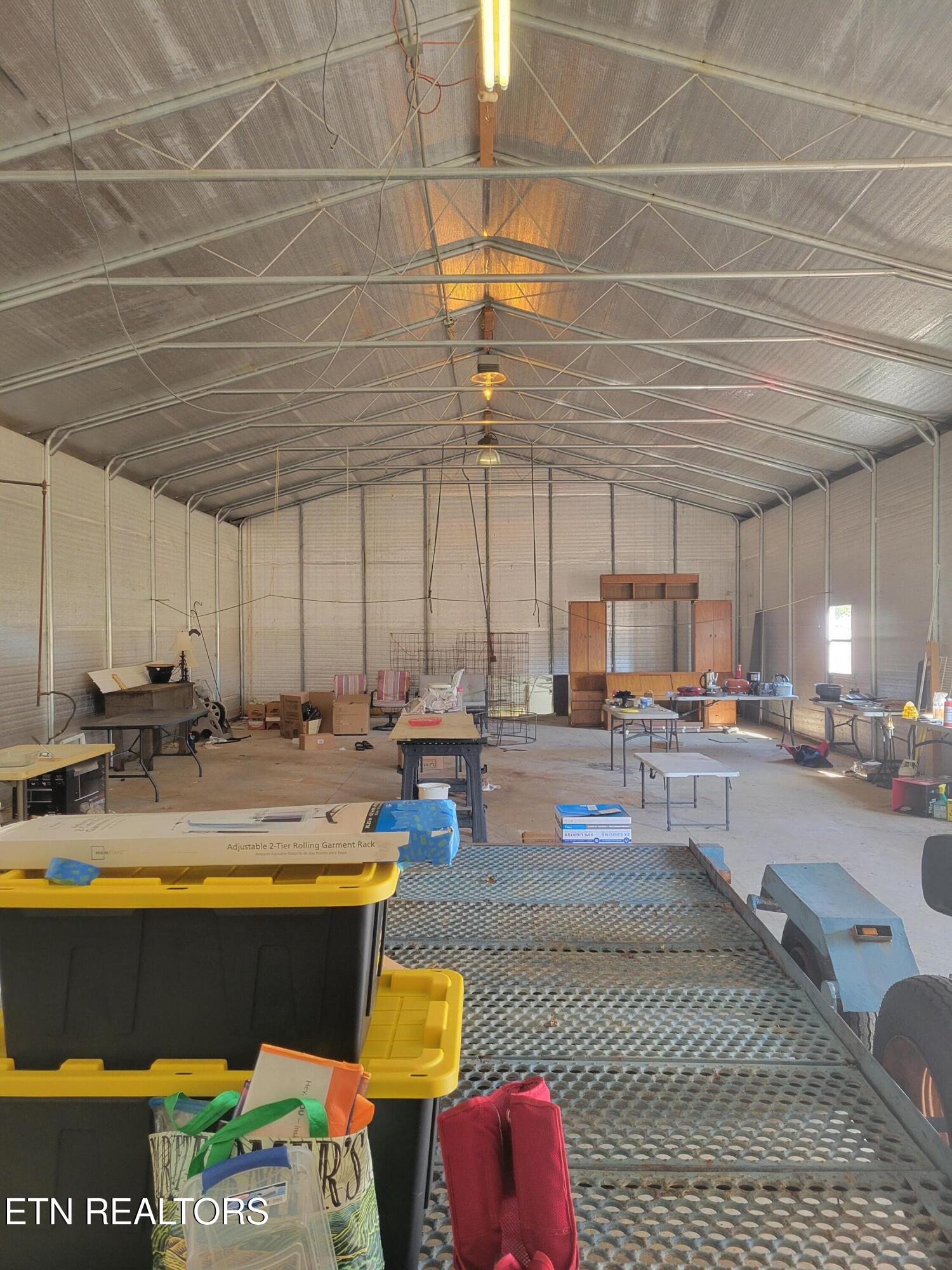 132 Ridge Crest Road Harriman, TN 37748 - Photo 11 of 34 20260206_110545 (2)