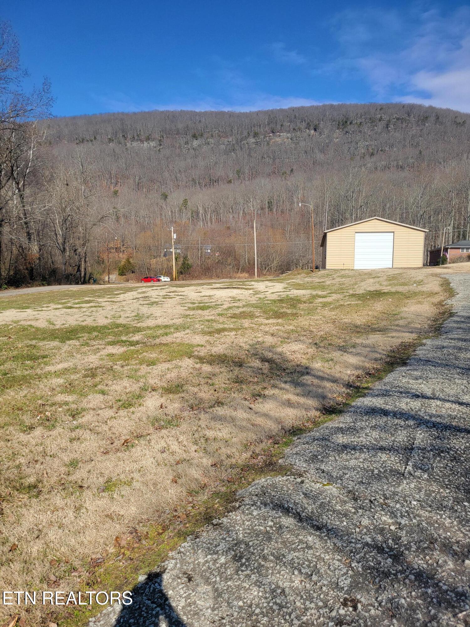 132 Ridge Crest Road Harriman, TN 37748 - Photo 8 of 34 20260206_110829