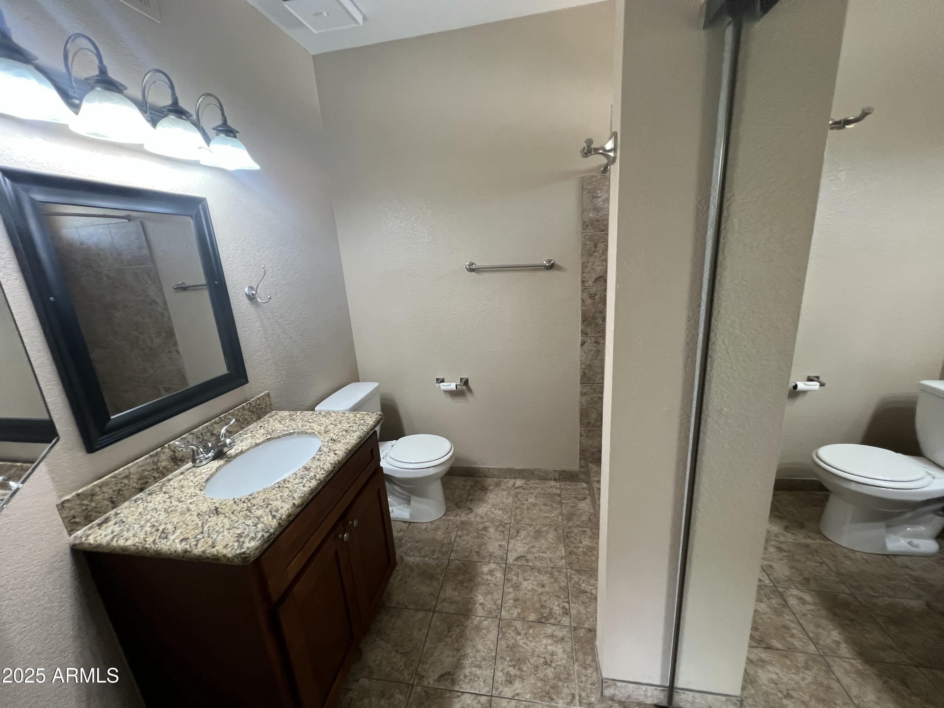 1287 North Alma School Road, Unit 201 Chandler, AZ 85224 - Photo 12 of 23 IMG_7015