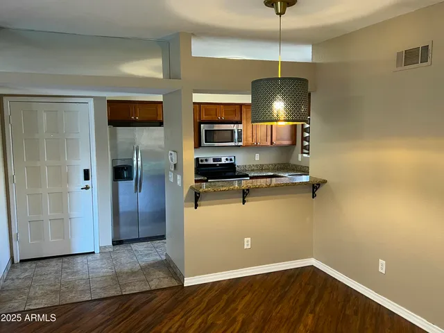 $1,650 | 1287 North Alma School Road, Unit 201, Chandler, AZ 85224