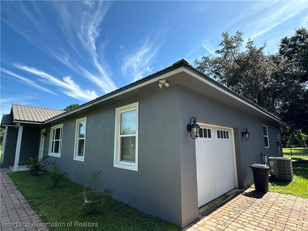 3991 Raccoon Road Zolfo Springs, FL 33890 - Photo 4 of 43 Gallery Image 4