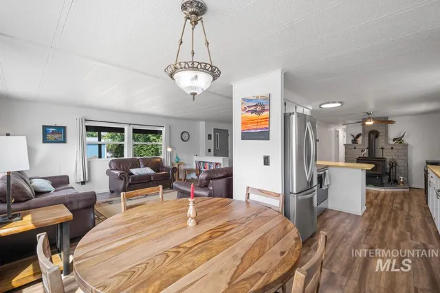 $299,950 | 319 Pataha Street, Pomeroy, WA 99347