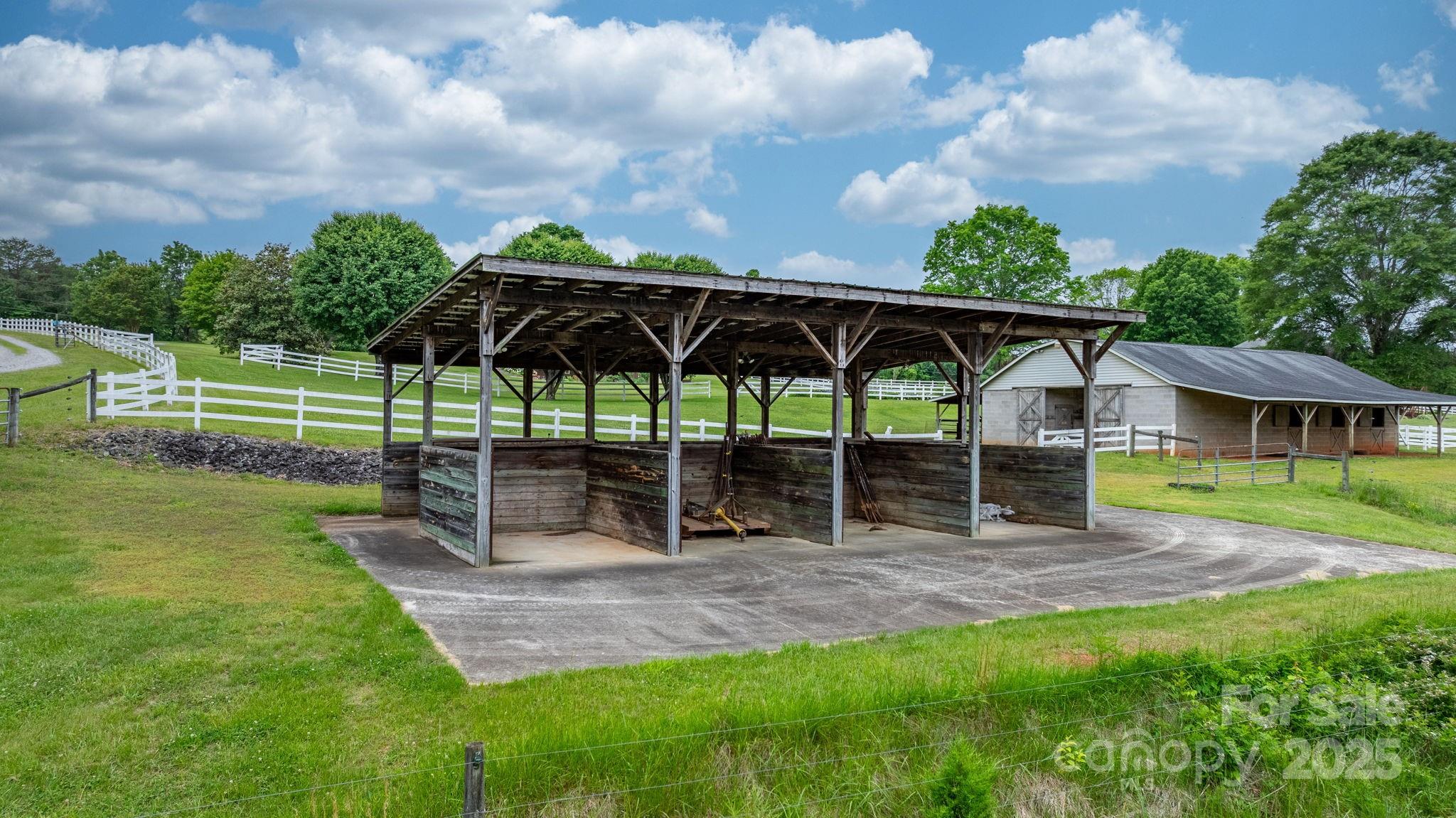 2448 Moss Farm Road Hickory, NC 28602 - Photo 38 of 47 Gallery Image 38