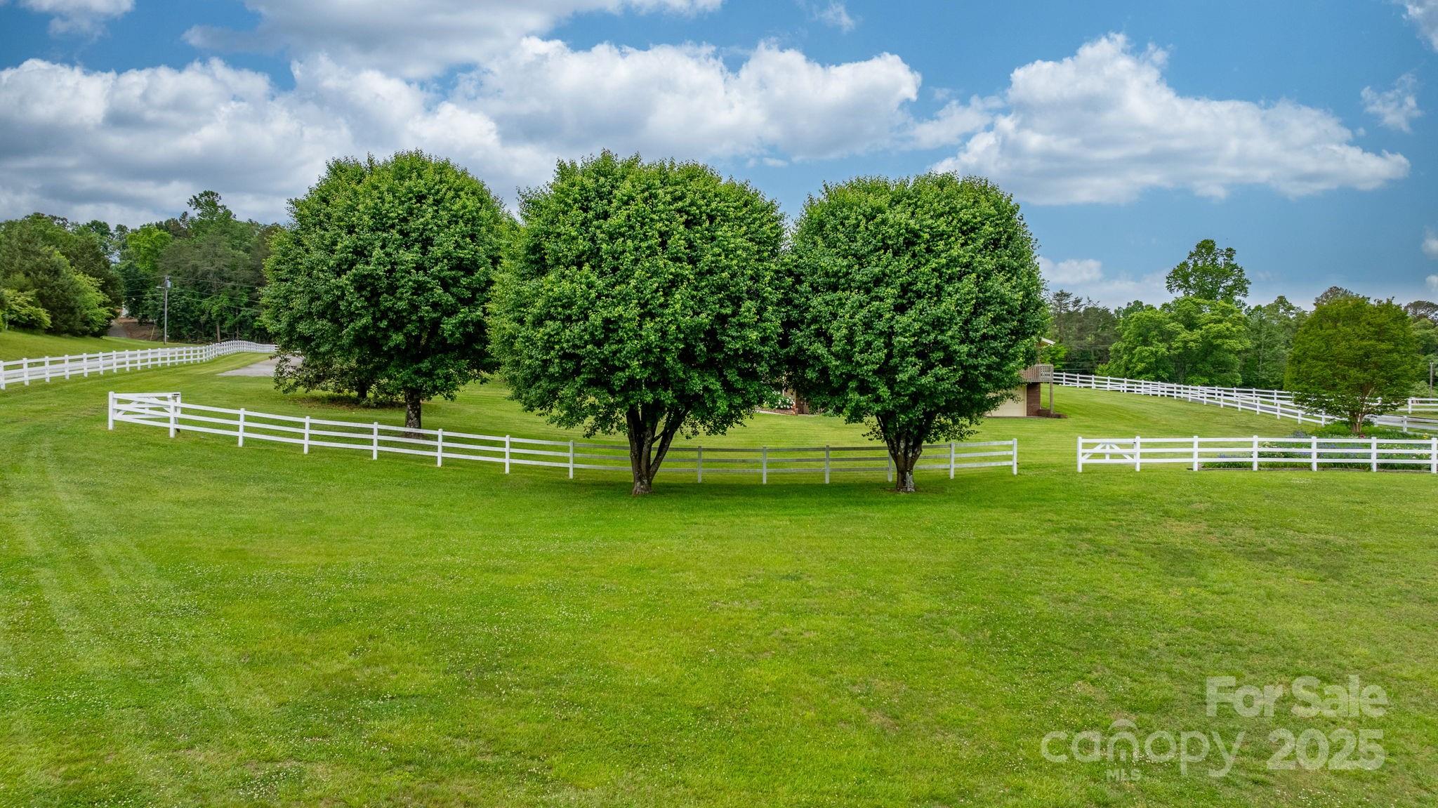2448 Moss Farm Road Hickory, NC 28602 - Photo 39 of 47 Gallery Image 39