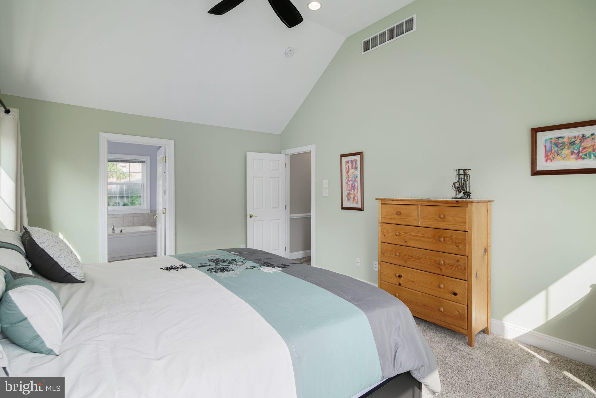 4 Valley View Road Rose Valley, PA 19063 - Photo 22 of 42 Primary Bedroom