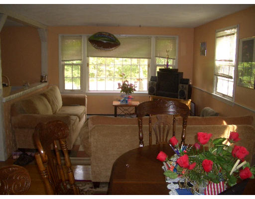 218 Plympton Road Plymouth, MA 02360 - Photo 4 of 8 Gallery Image 4