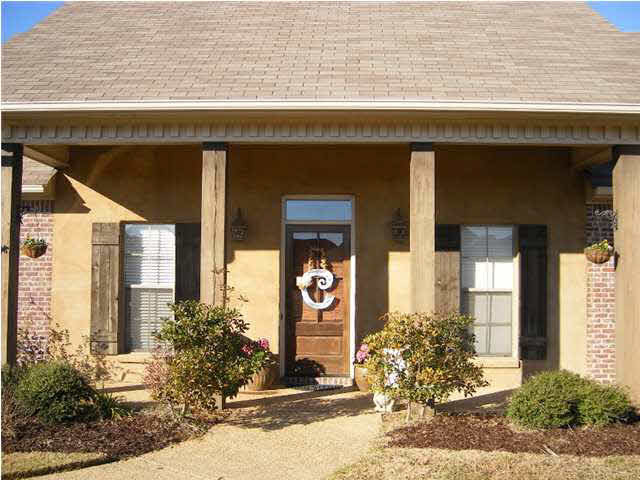 167 Bradfield Road Madison, MS 39110 - Photo 2 of 18 Fantastic front porch