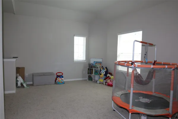 $2,000 | 1336 Mount Blanc Path, Conroe, TX 77301