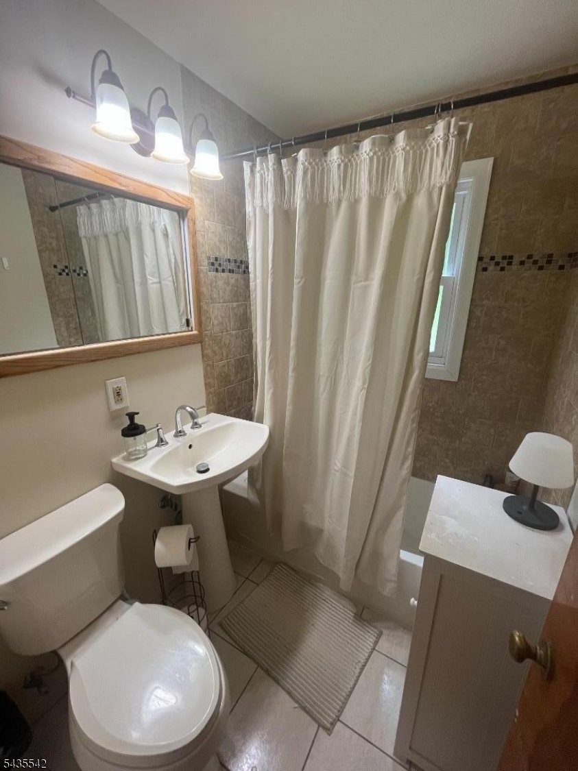 318 Palmer Road Denville, NJ 07834 - Photo 12 of 15