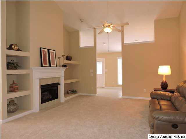164 Pebble Drive Alabaster, AL 35007 - Photo 4 of 25
