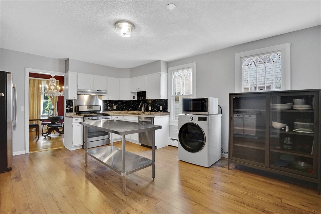 111 Magnolia Terrace Springfield, MA 01108 - Photo 17 of 42