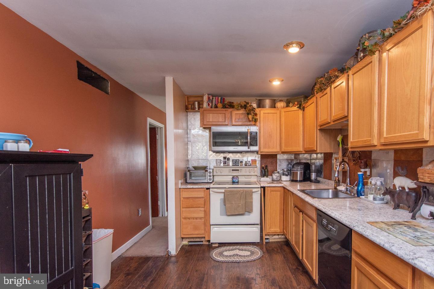 228 Nanticoke Road Essex, MD 21221 - Photo 10 of 22
