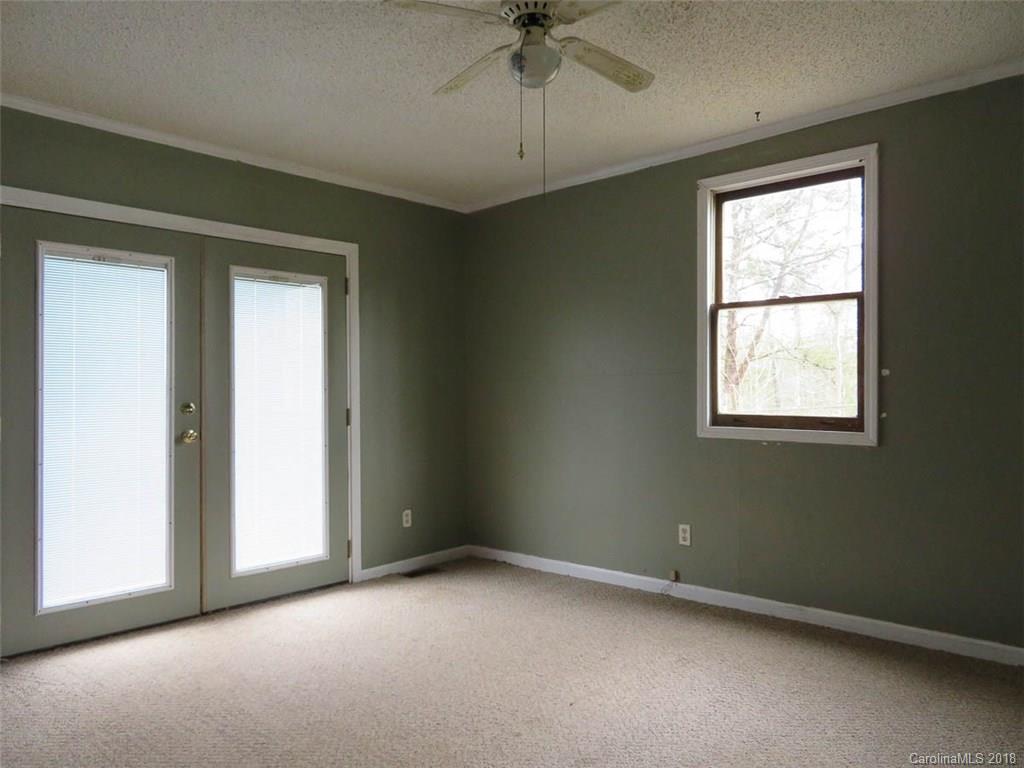 2879 Hart Road Clover, SC 29710 - Photo 9 of 11 Gallery Image 9