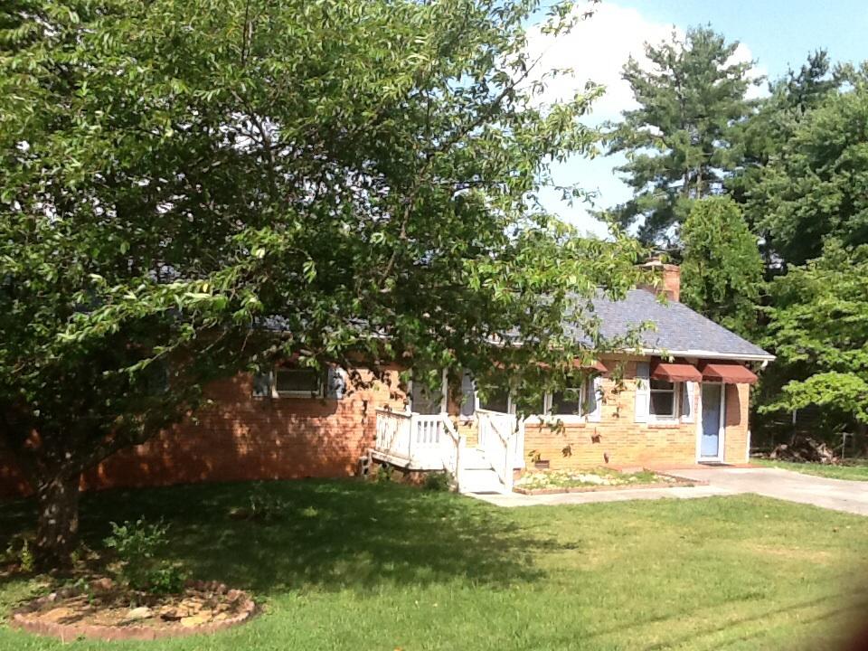5308 Bluefield Road Knoxville, TN 37921 - Photo 2 of 23 image