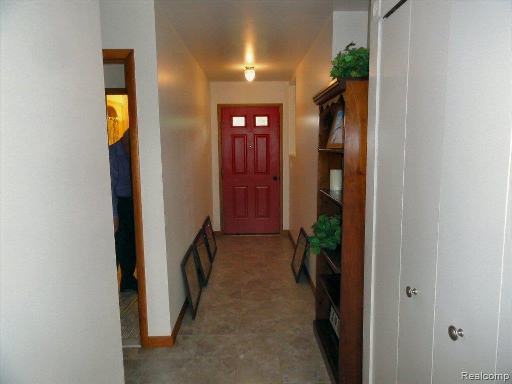3285 Bullock Road Brown City, MI 48416 - Photo 16 of 22 Entrance Hall.JPG