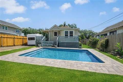 $320,000 | 5650 Woodlawn Place, New Orleans, LA 70124