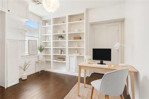 $320,000 | 5650 Woodlawn Place, New Orleans, LA 70124