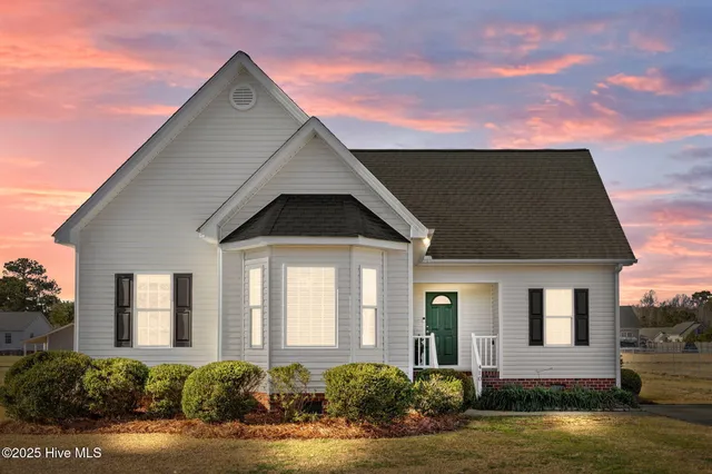 $259,000 | 410 Northgate Drive, Washington, NC 27889