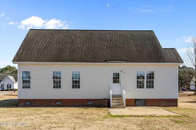 $259,000 | 410 Northgate Drive, Washington, NC 27889