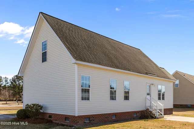 $259,000 | 410 Northgate Drive, Washington, NC 27889