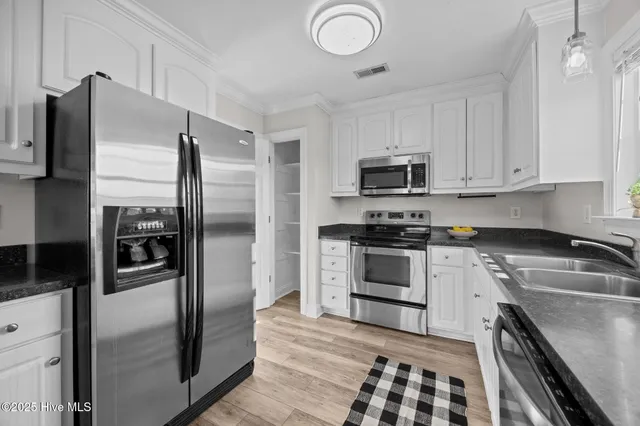 $259,000 | 410 Northgate Drive, Washington, NC 27889