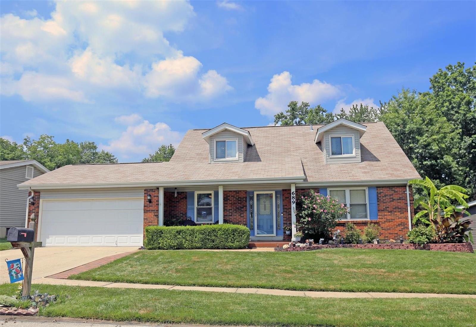 689 Walnut Point Court Ballwin, MO 63021 - Photo 1 of 20
