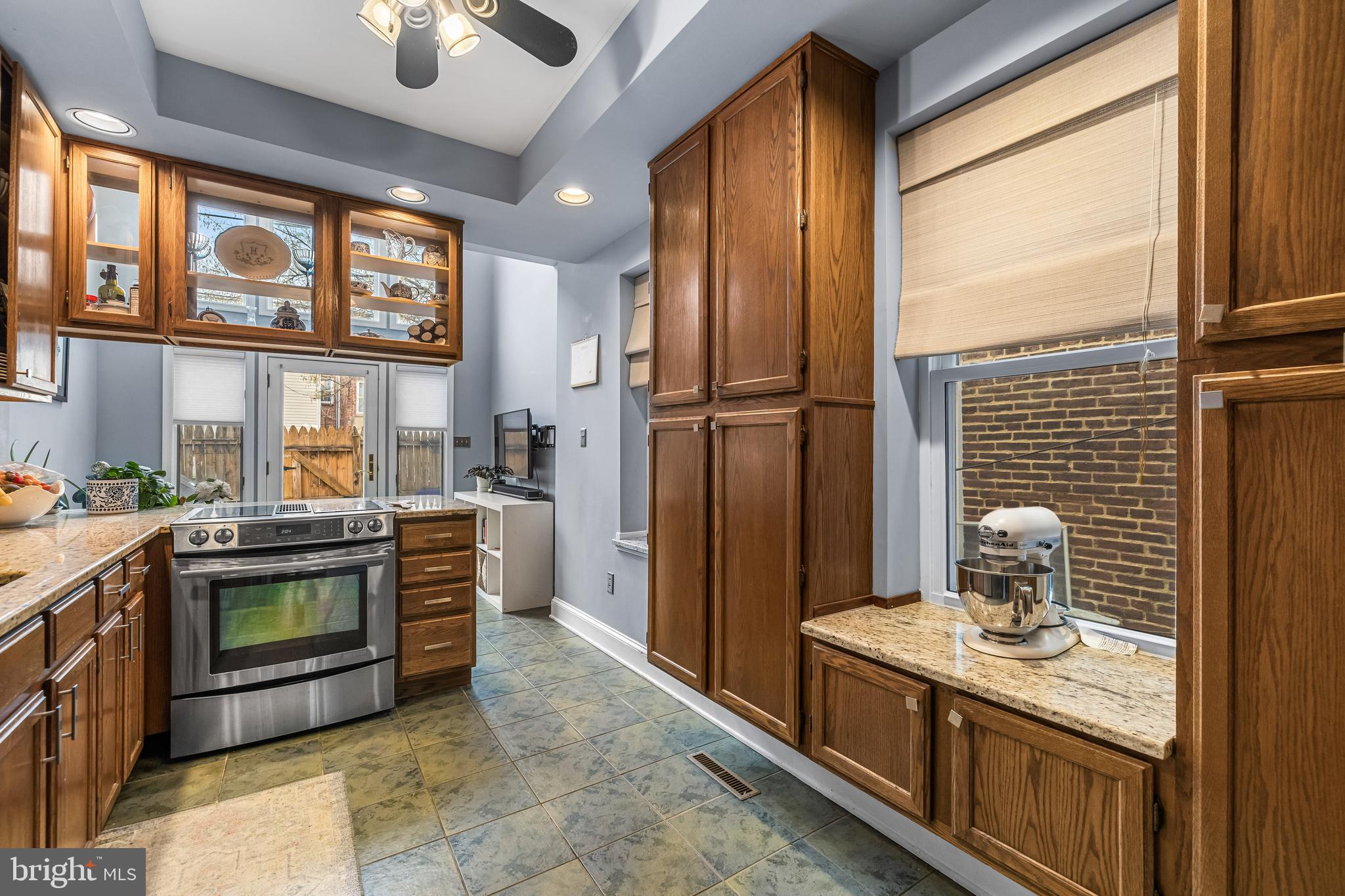 1264 Riverside Avenue Baltimore, MD 21230 - Photo 12 of 53 Kitchen