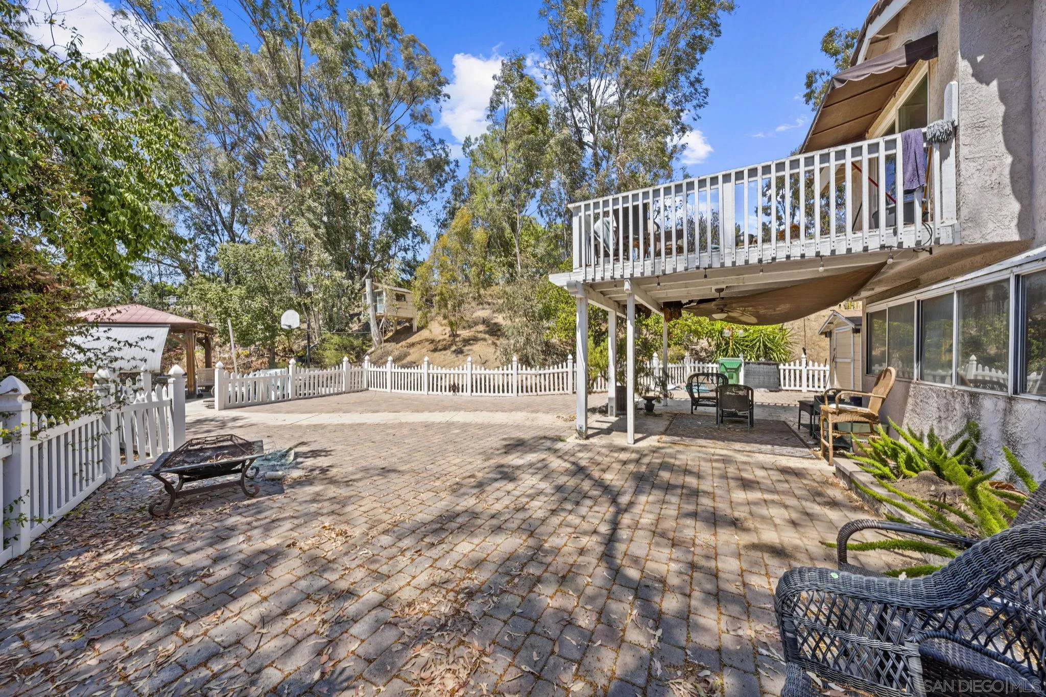 12280 Wildflower Lane Riverside, CA 92503 - Photo 16 of 21