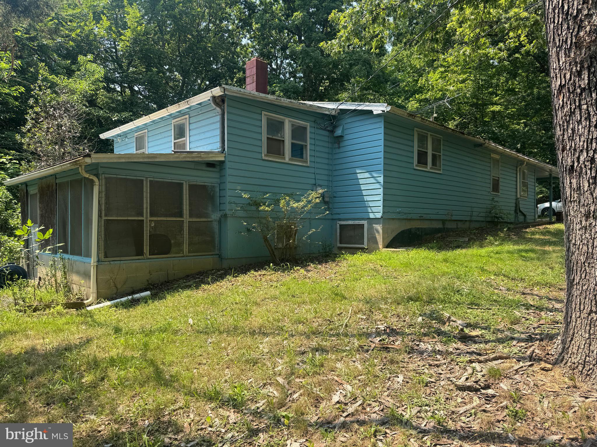 5111 Crooked Run Road Mount Jackson, VA 22842 - Photo 2 of 6 Front and Side