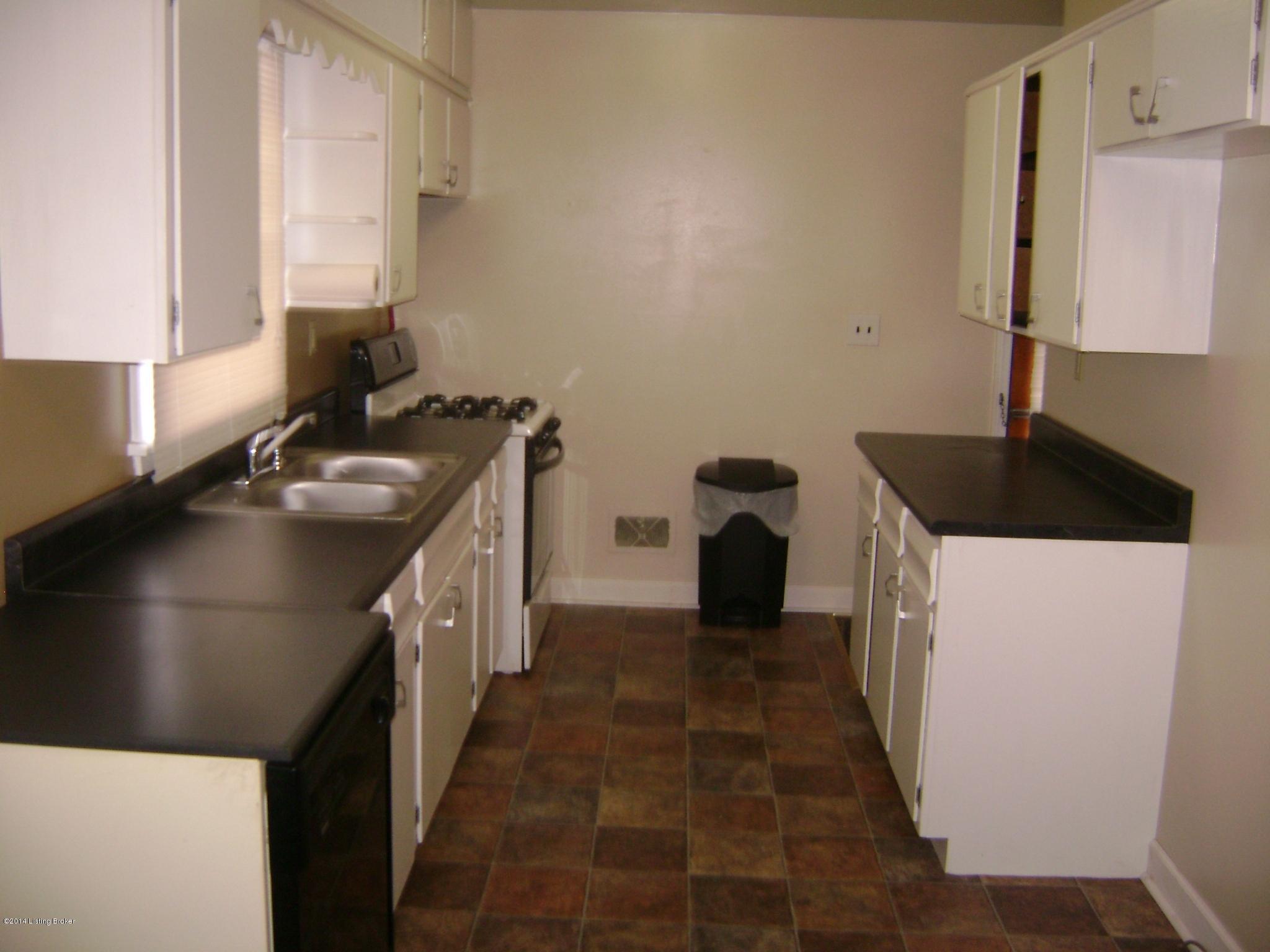 5412 Layne Road Louisville, KY 40219 - Photo 7 of 22 DSC03964
