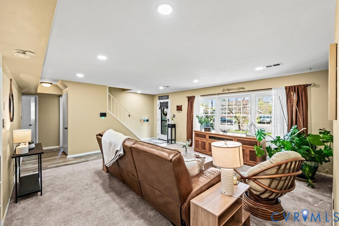 1300 Elon Road Henrico, VA 23229 - Photo 7 of 41 Recessed lighting