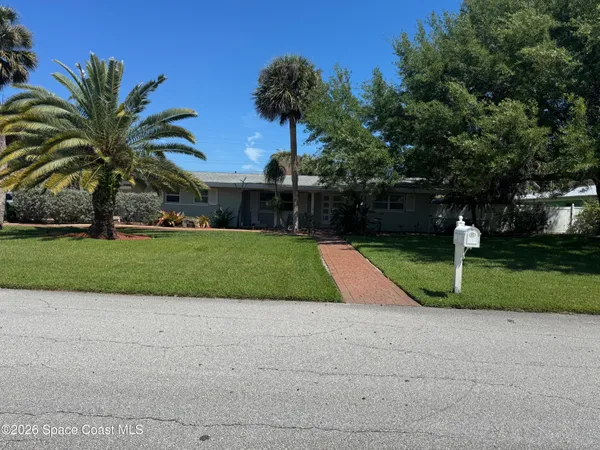 $895,000 | 230 Melbourne Avenue, Indialantic, FL 32903