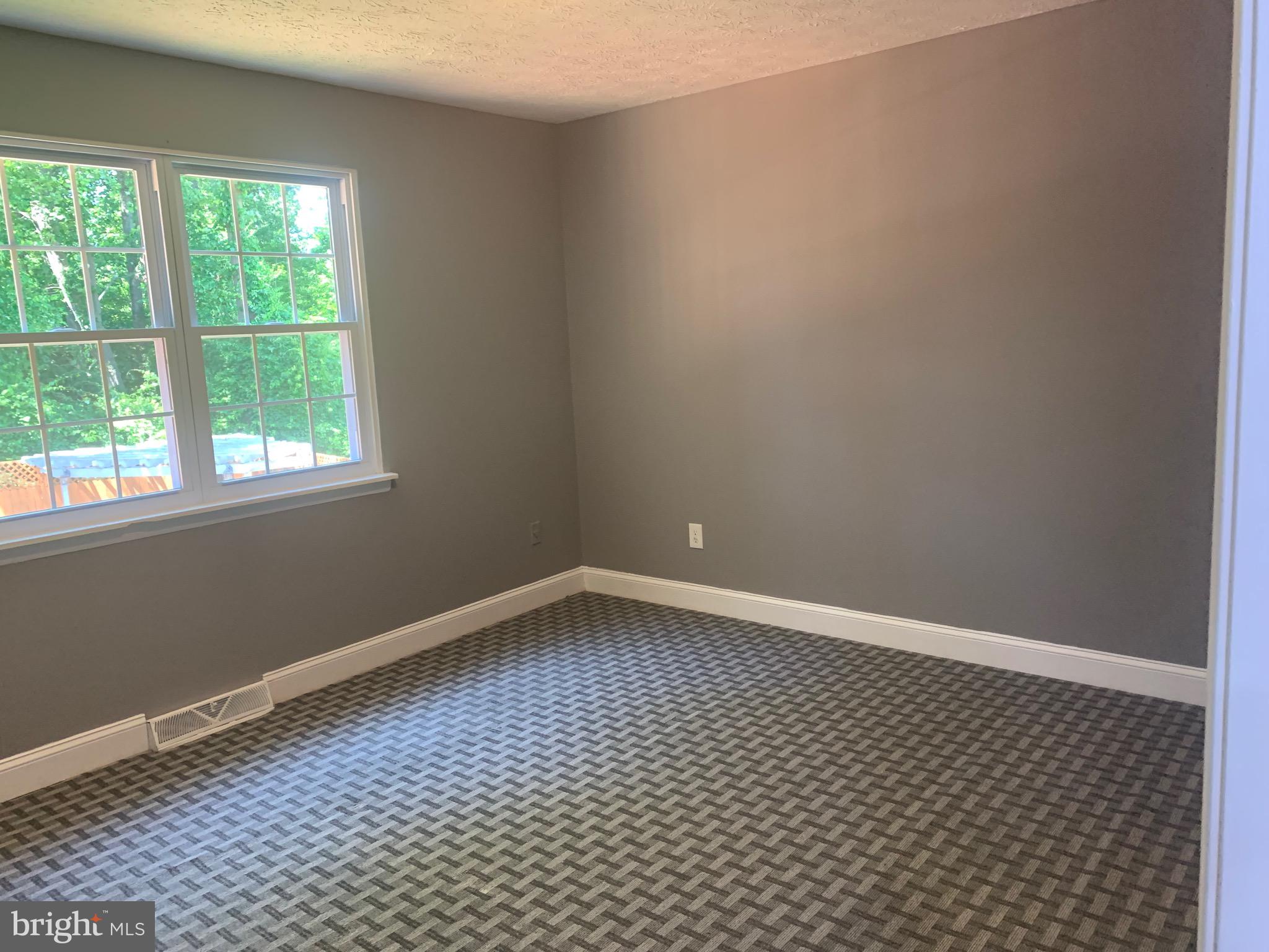 7908 Liberty Circle Pasadena, MD 21122 - Photo 14 of 35 MB