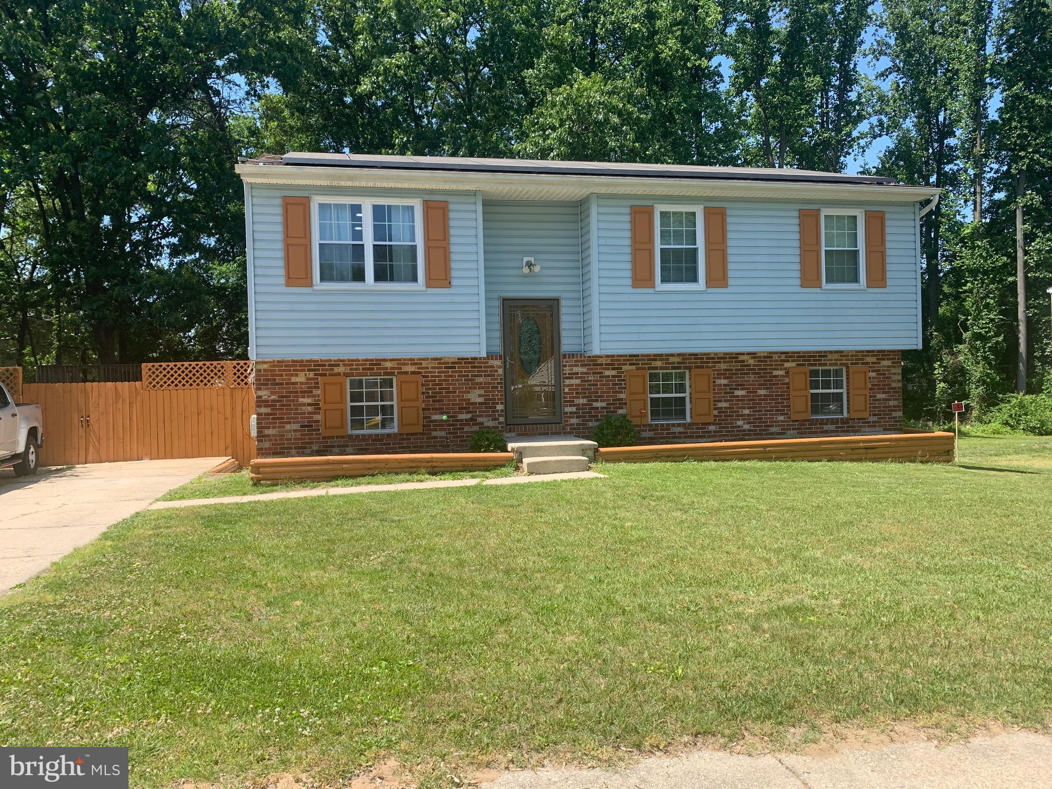 7908 Liberty Circle Pasadena, MD 21122 - Photo 2 of 35