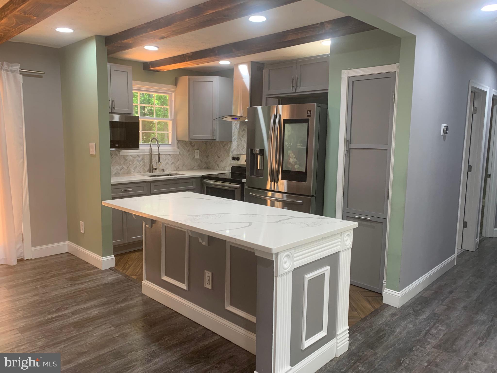 7908 Liberty Circle Pasadena, MD 21122 - Photo 8 of 35