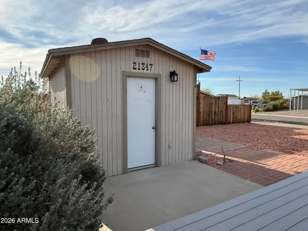 $68,500 | 21347 Shalako Lane, Unit 360, Congress, AZ 85332