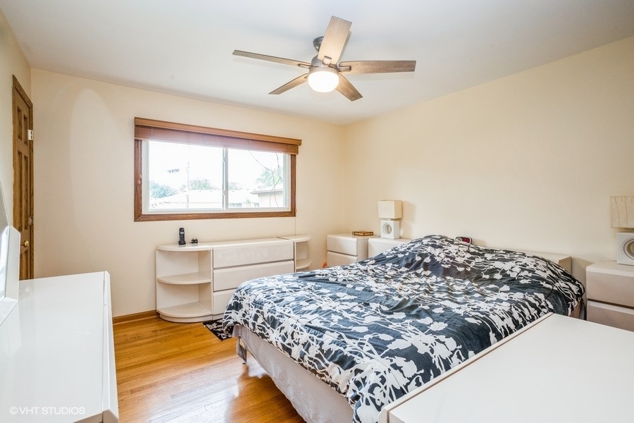 Undisclosed Address Addison, IL 60101 - Photo 8 of 16