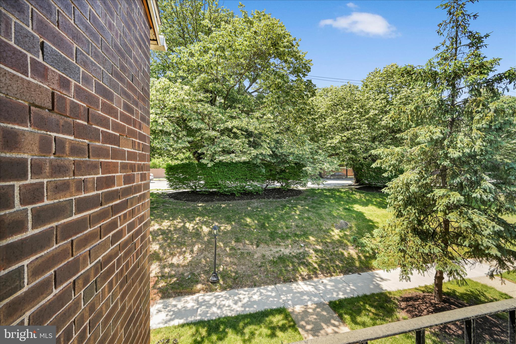 9001 Ridge Avenue, Unit 46 Philadelphia, PA 19128 - Photo 25 of 29 Exterior Back