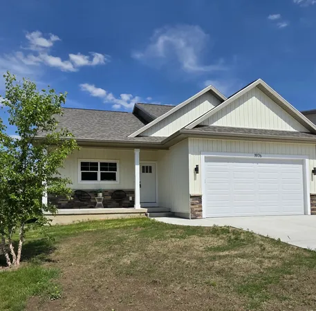 $355,000 | 1976 Aspen Vly Lane, Ionia, MI 48846
